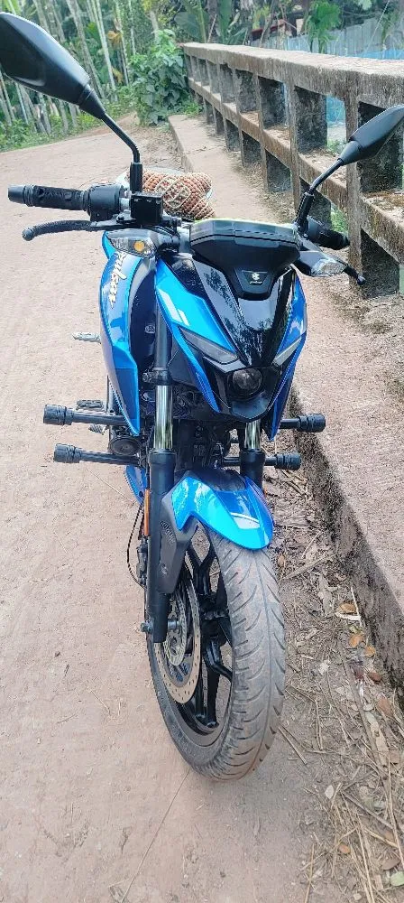পালসার এন১৬০