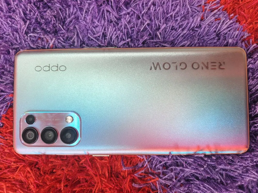 Oppo Reno 5Pro 5g-Ram:12gb.. Roo.:256