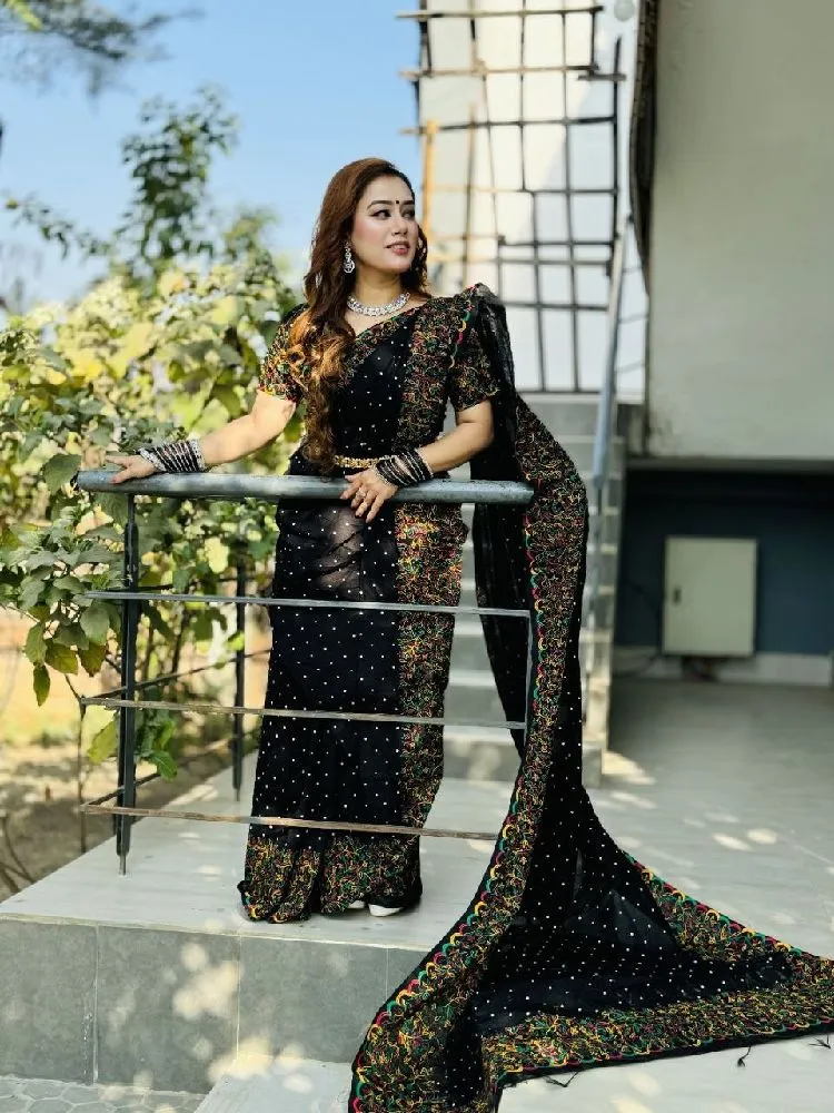 🌸 প্রিমিয়াম ধুপিয়ান সিল্ক শাড়ি কালেকশন 🌸​রুচির পরিপূর্ণতায় প্রিমিয়াম ধুপিয়ান সিল্ক শাড়ি সবসময়ই প্রথম পছন্দ! আপনার সৌন্দর্যের নিখুঁত সঙ্গী হতে নিয়ে এলাম উন্নত মানের ধুপিয়ান শাড়ি। এই শাড়ির নান্দনিক স্টাইল, কালার এবং ডিজাইন আপনার লুকে নিয়ে আসবে এক আলাদা আ